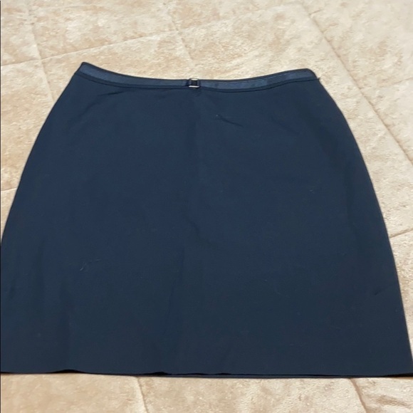 Ann Taylor Stretch MIDI Black Skirt - Picture 2 of 7